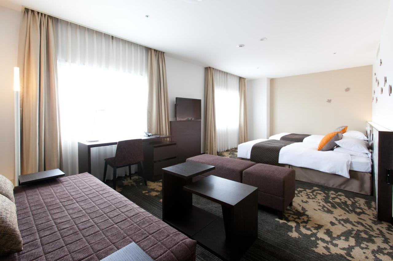 Toyama Excel Hotel Tokyu Екстериор снимка